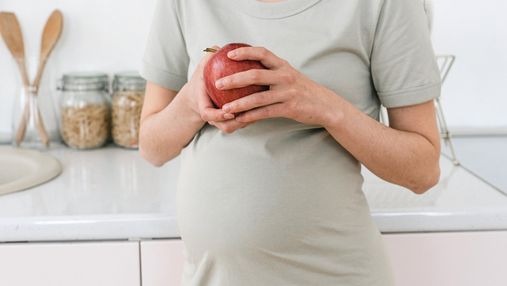 Холін у раціоні майбутніх матусь: чому вагітним варто вживати вітамін В4