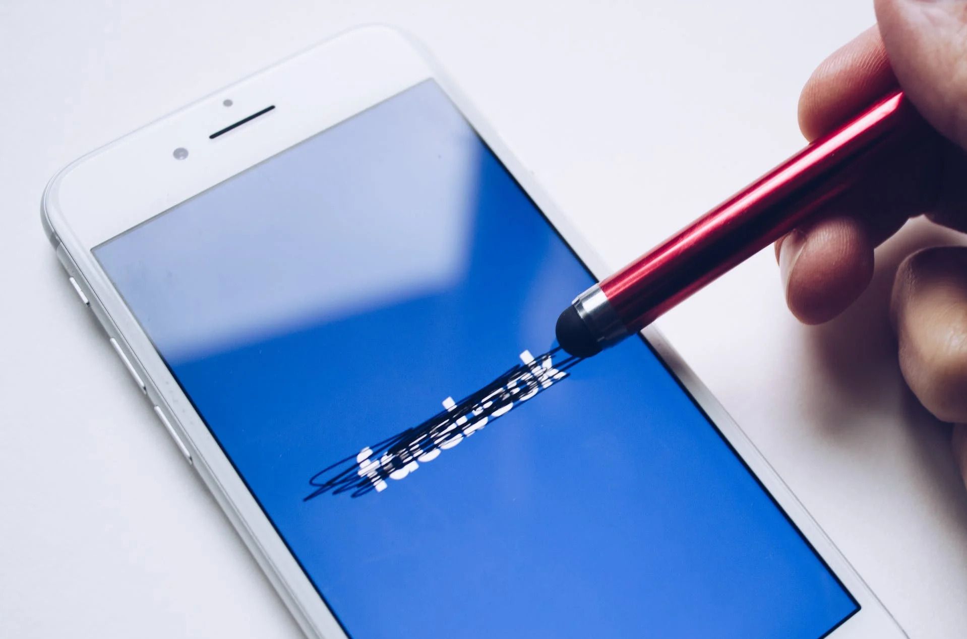 Соціальні мережі: як вберегти підлітків від негативу Соціальні мережі: як вберегти підлітків від негативу