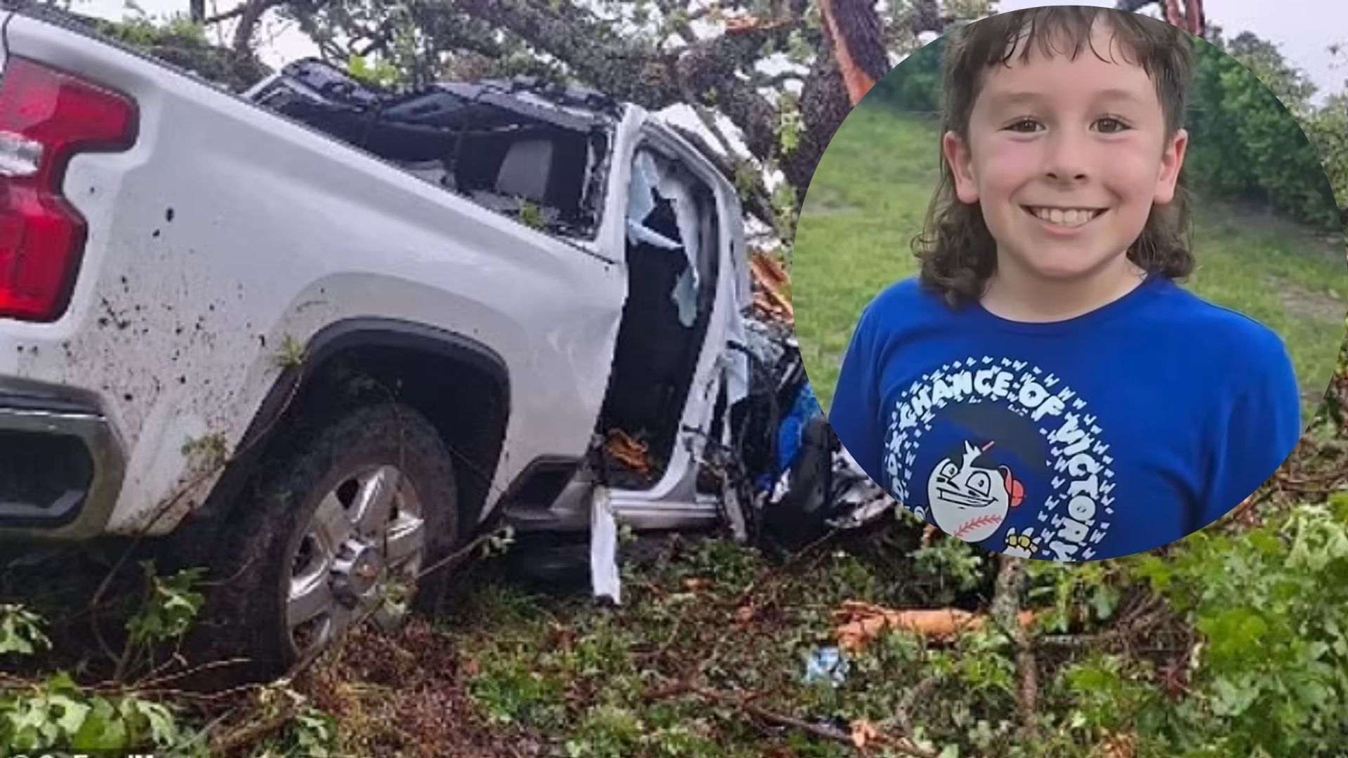 Мальчик спас родителей из разбитой машины