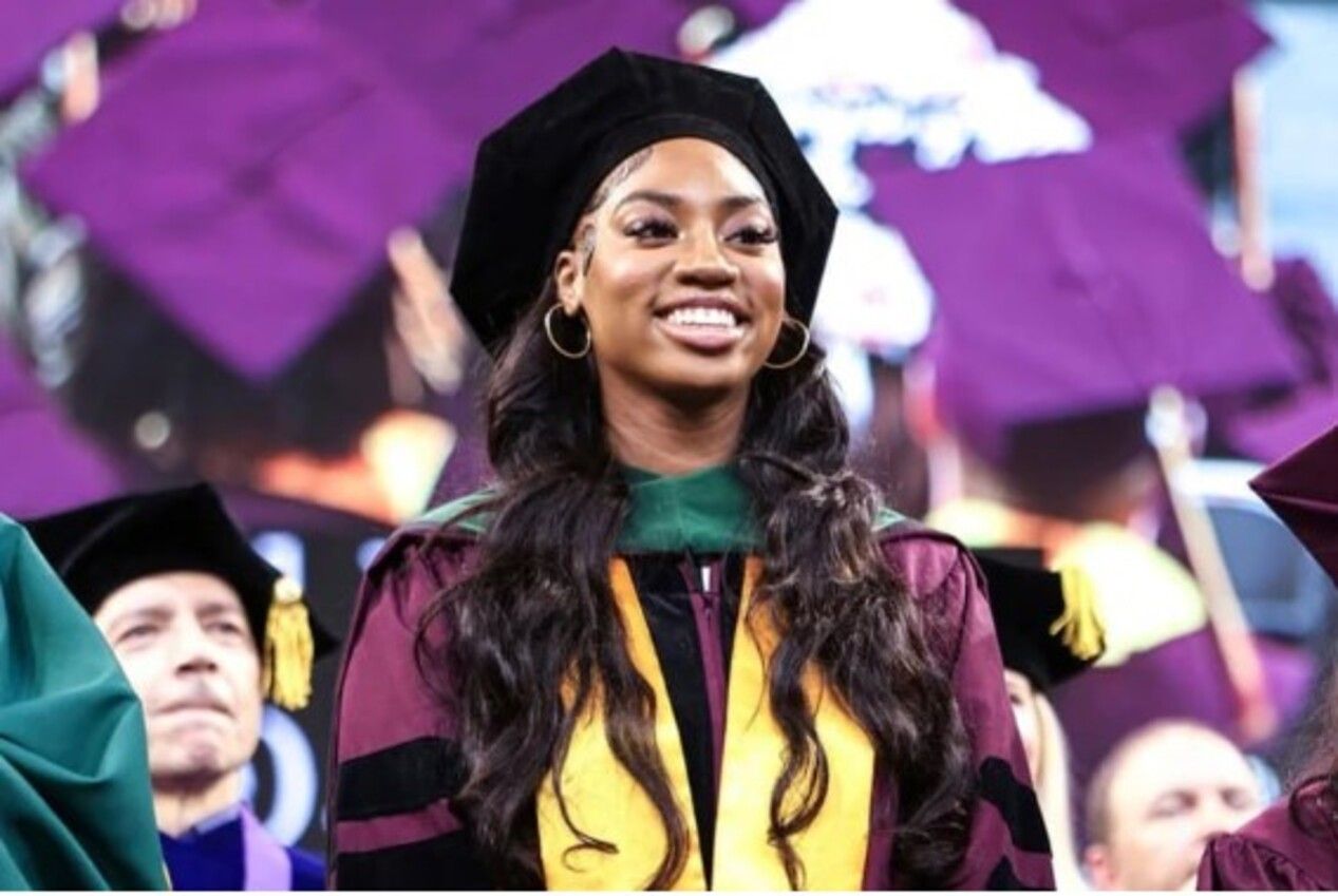 Дороти Тилман защитила докторскую в 17 Дороти Тилман защитила докторскую в 17