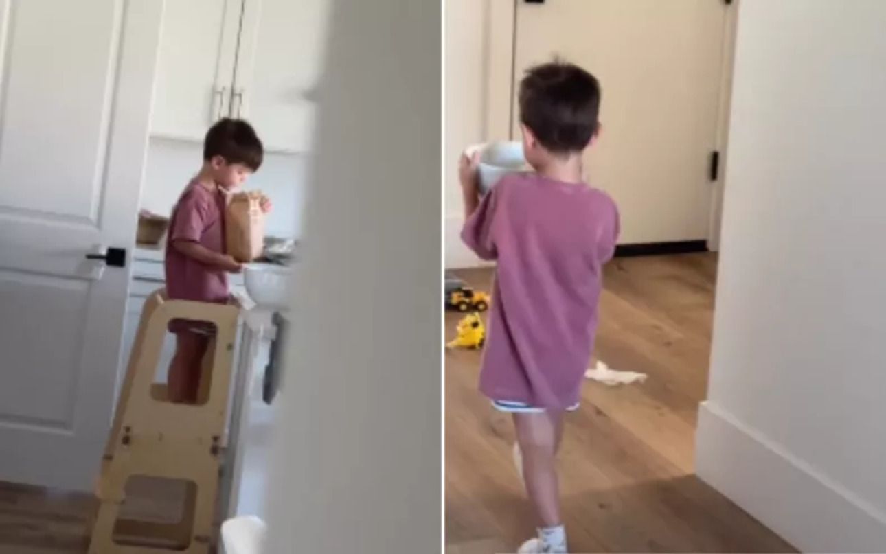 Ашер розбудив маму кумедним вчинком  Ашер розбудив маму кумедним вчинком