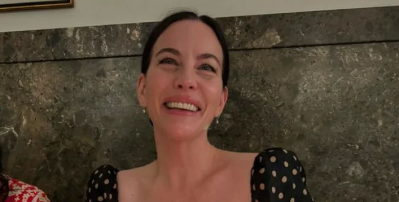 Лив Тайлер поделилась фотографиями с детьми Лив Тайлер поделилась фотографиями с детьми